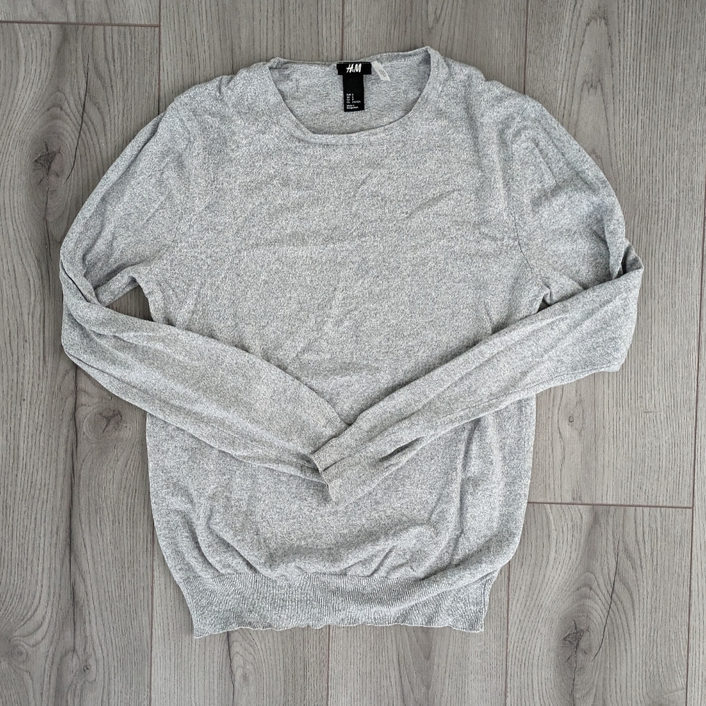 H&M Light Grey Crewneck